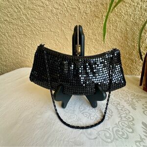 Black metal mesh clutch